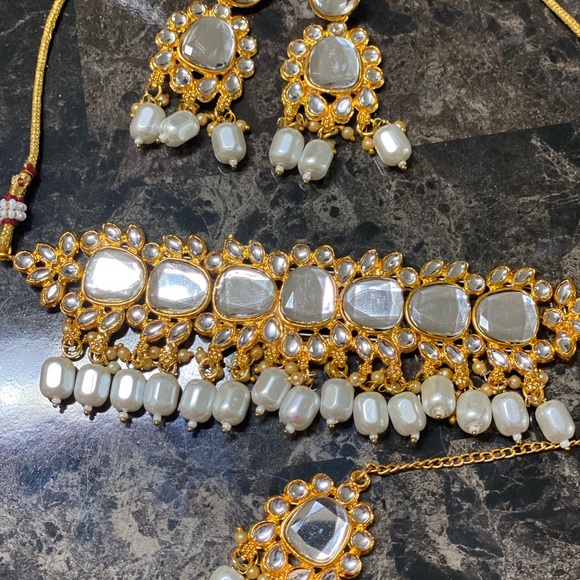 Gold Plated choker necklace set - Picture 14 of 14